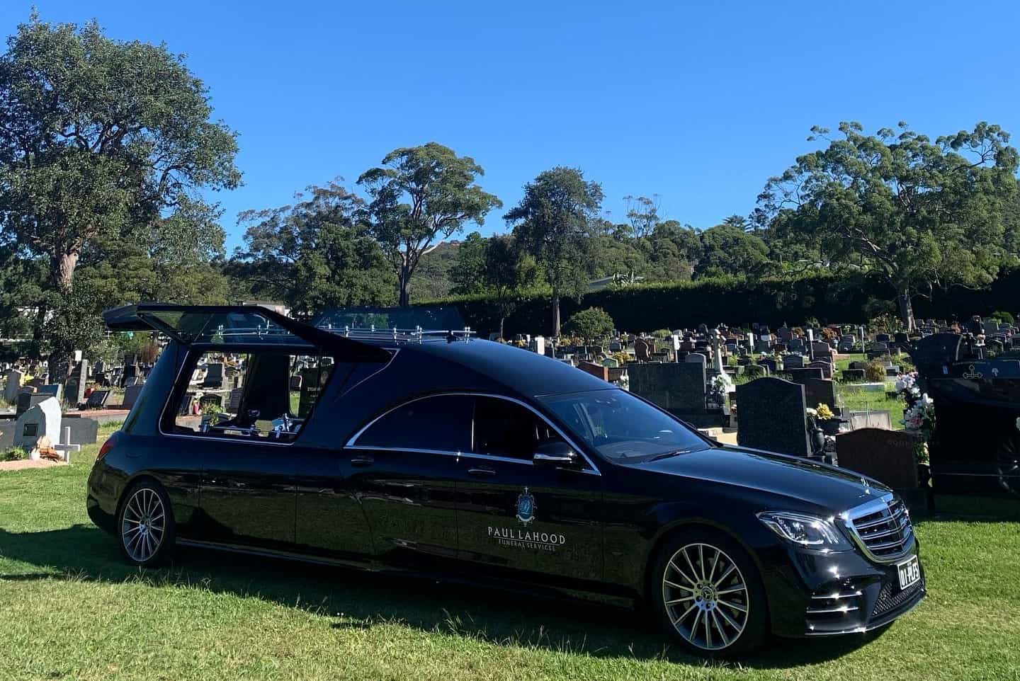 Funeral Cars Paul Lahood Funeral Services